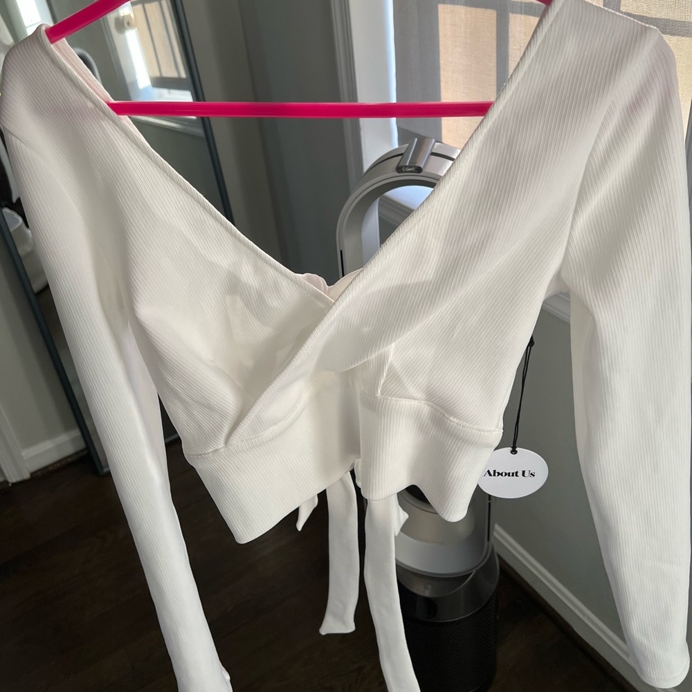 NWT About Us ribbed crop, tie back top